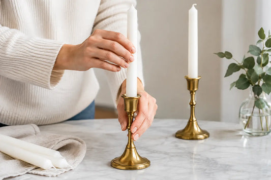Cómo fijar velas en candelabros sin que se caigan
